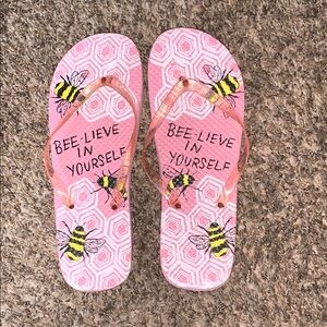 Womens Pink Bee Flip Flops Size 8